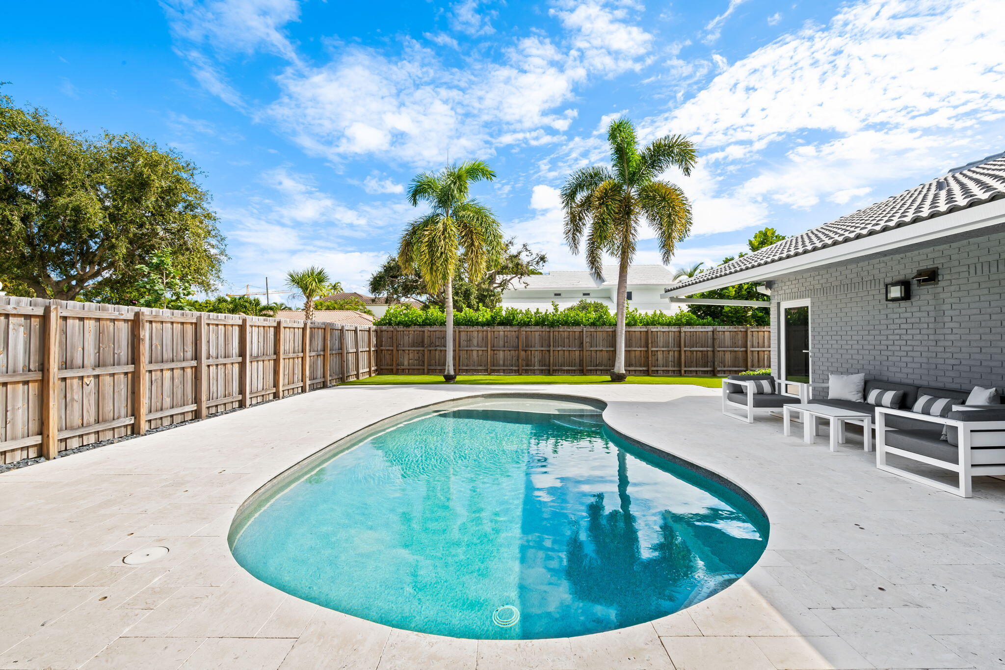 3011 NE 51st Street