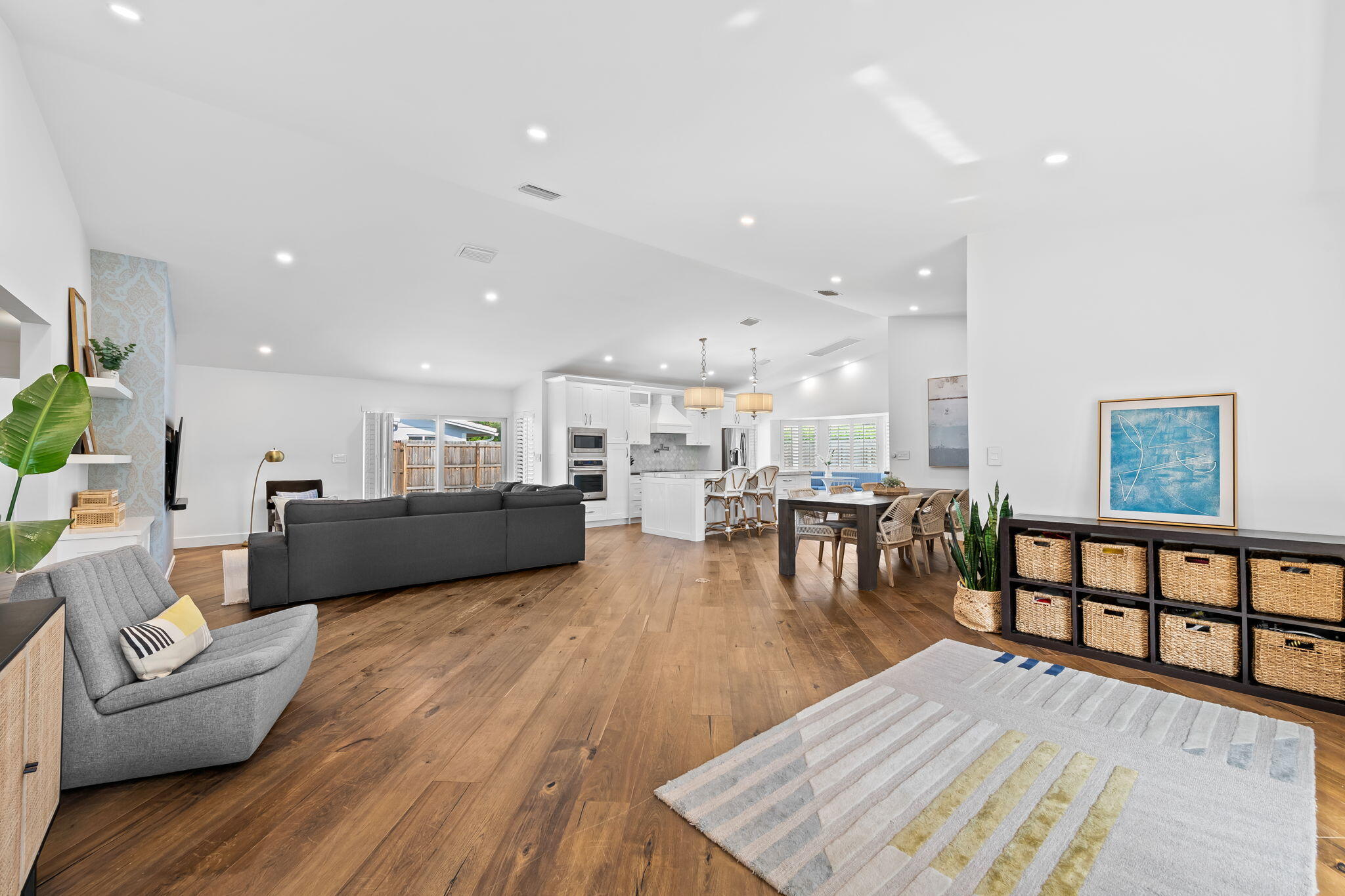 3011 NE 51st Street