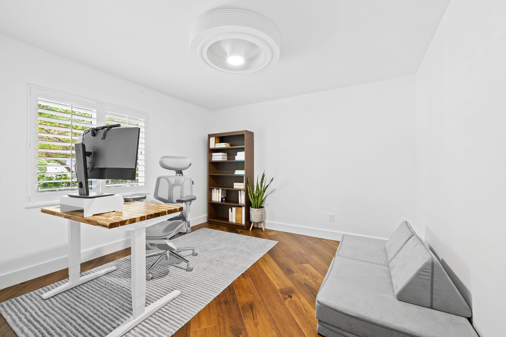 3011 NE 51st Street