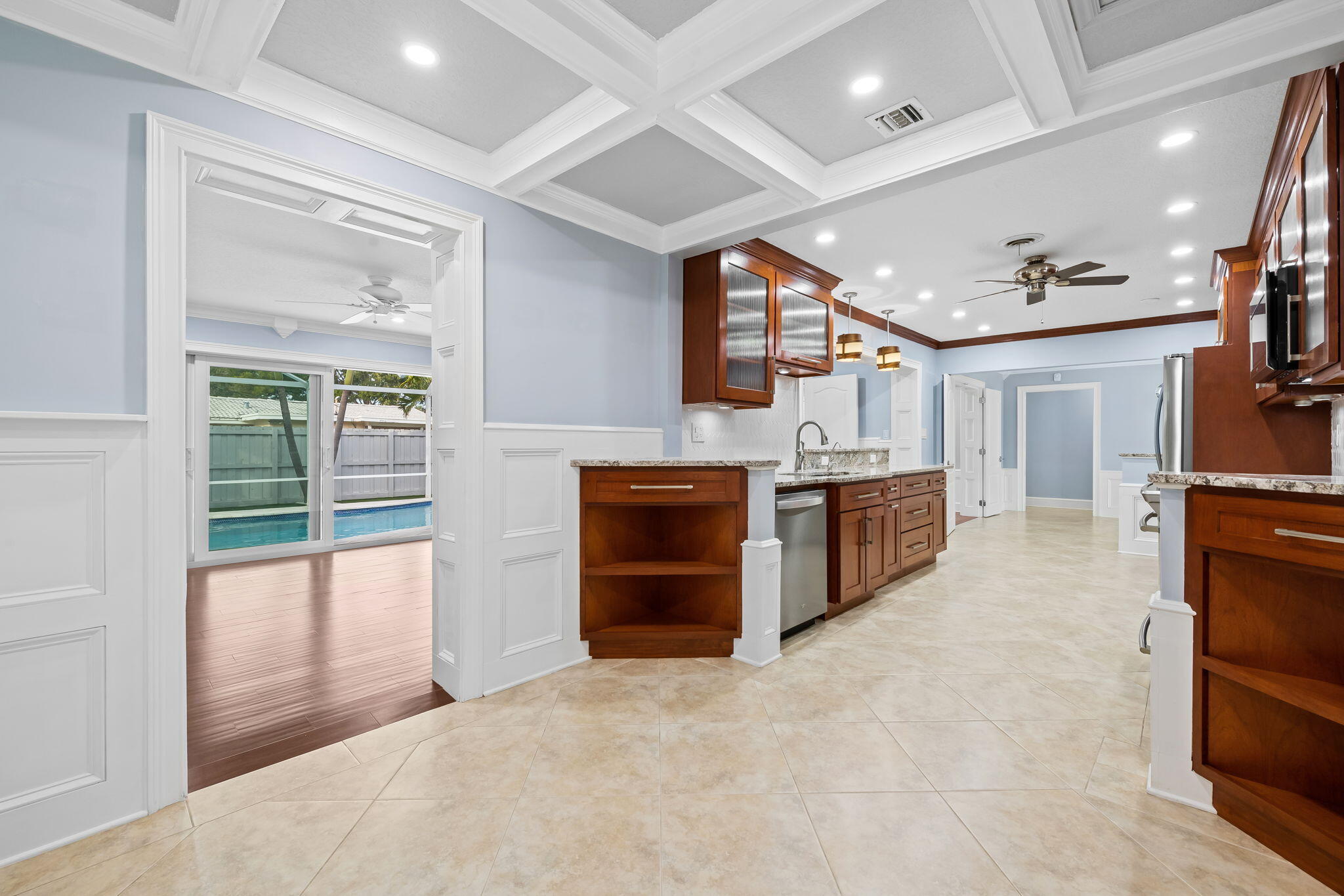 2041 NE 59th Street