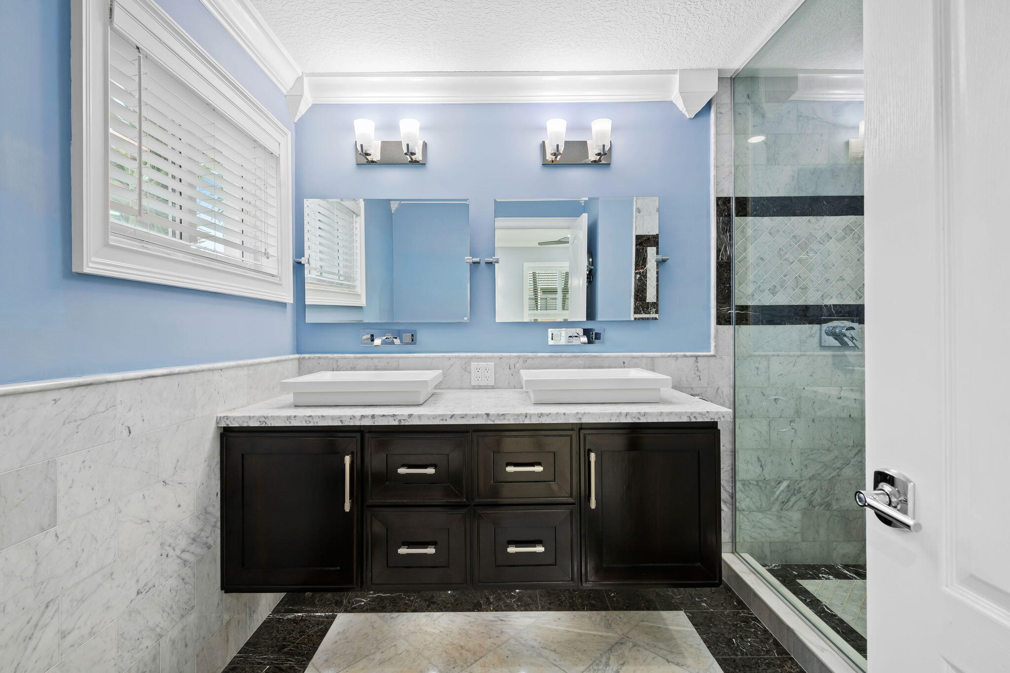 2041 NE 59th Street