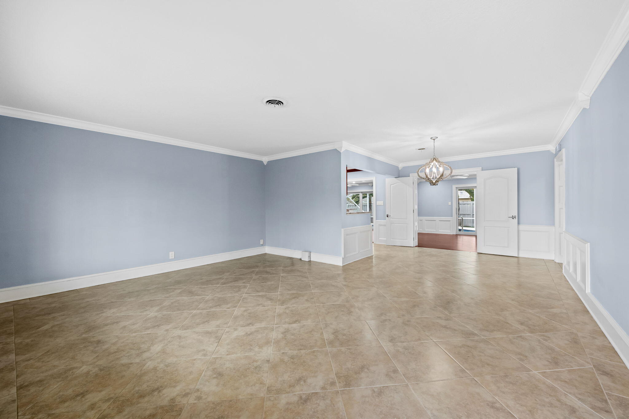 2041 NE 59th Street