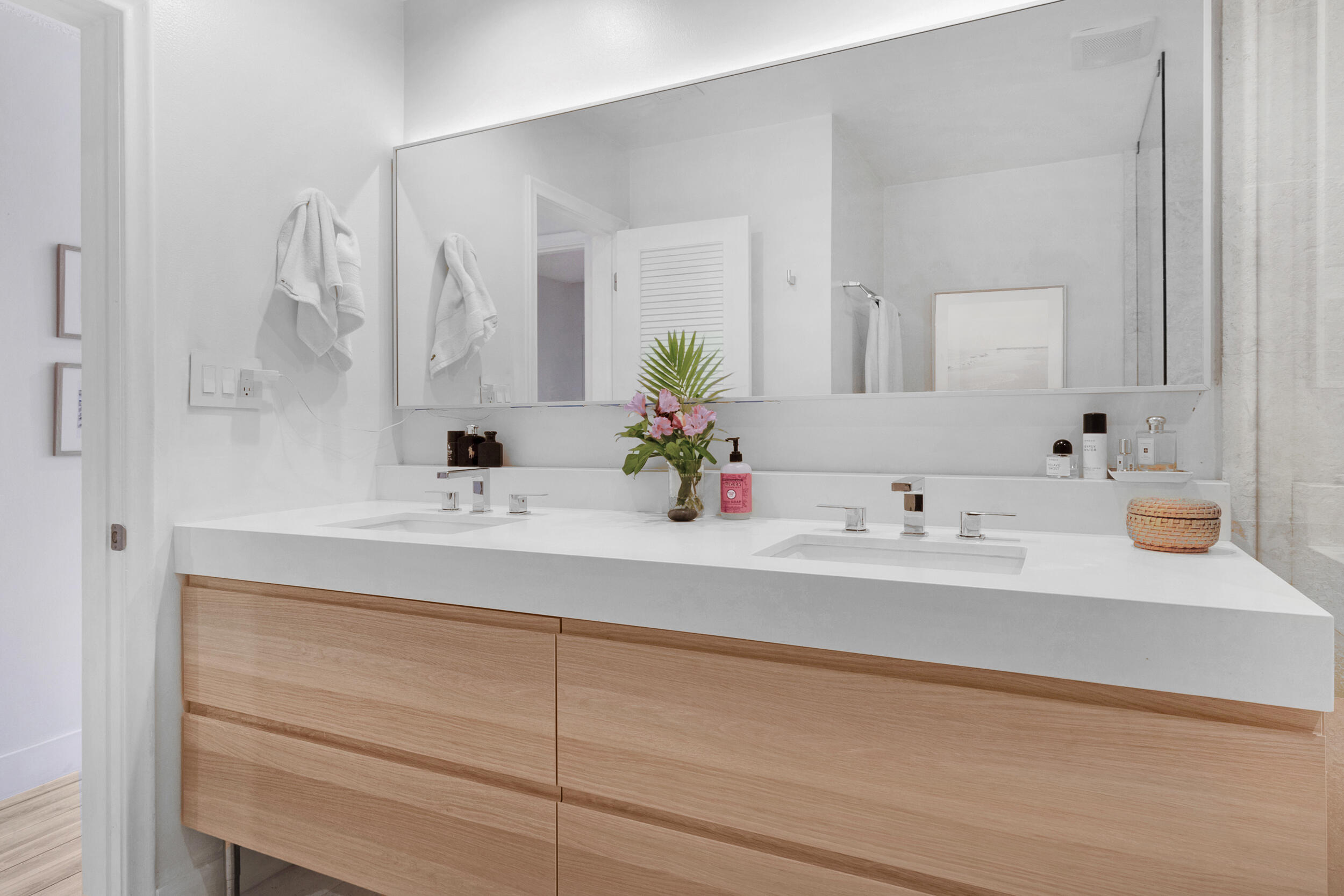 2136 NE 44th Street 4