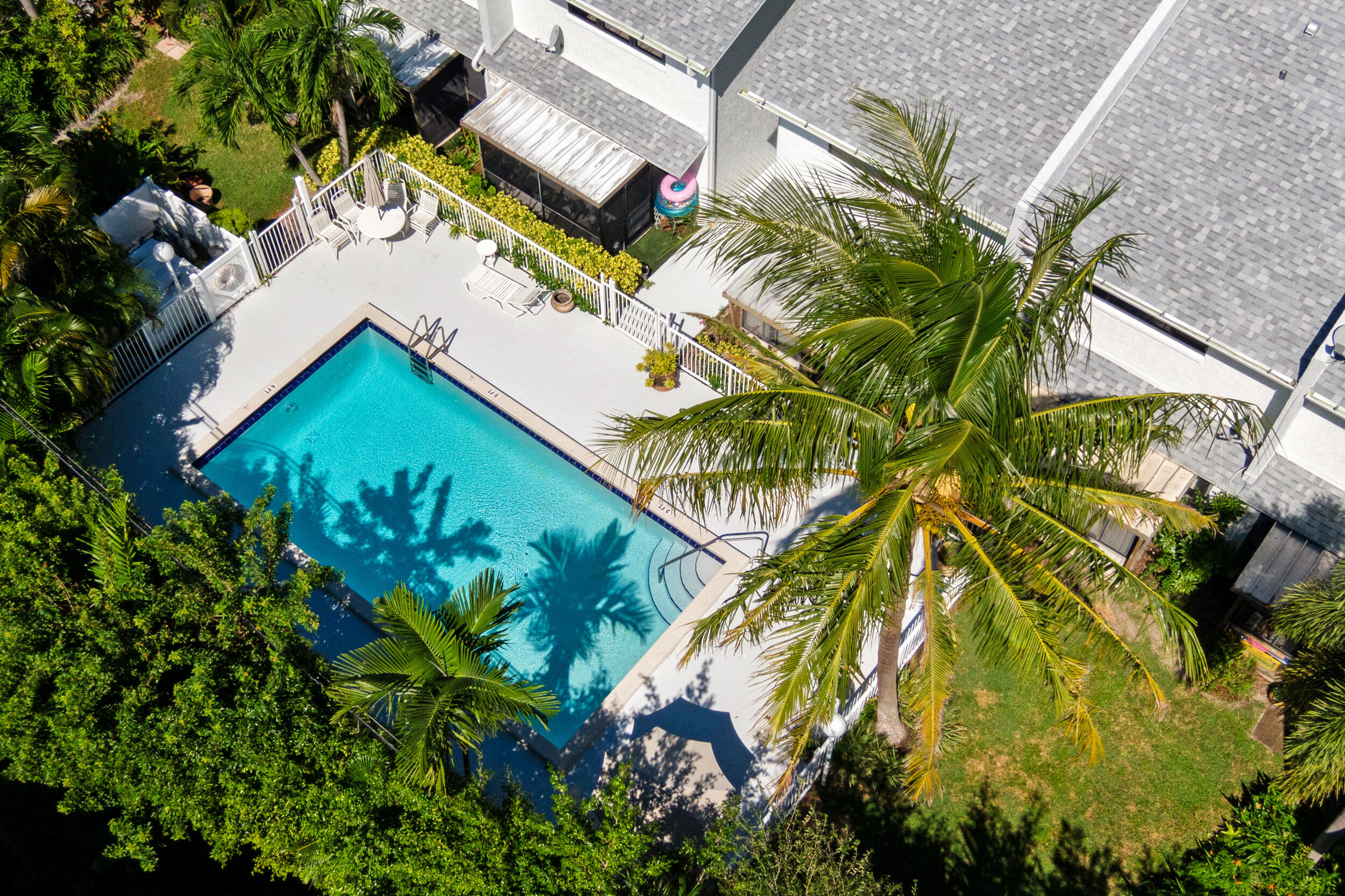 2136 NE 44th Street 4