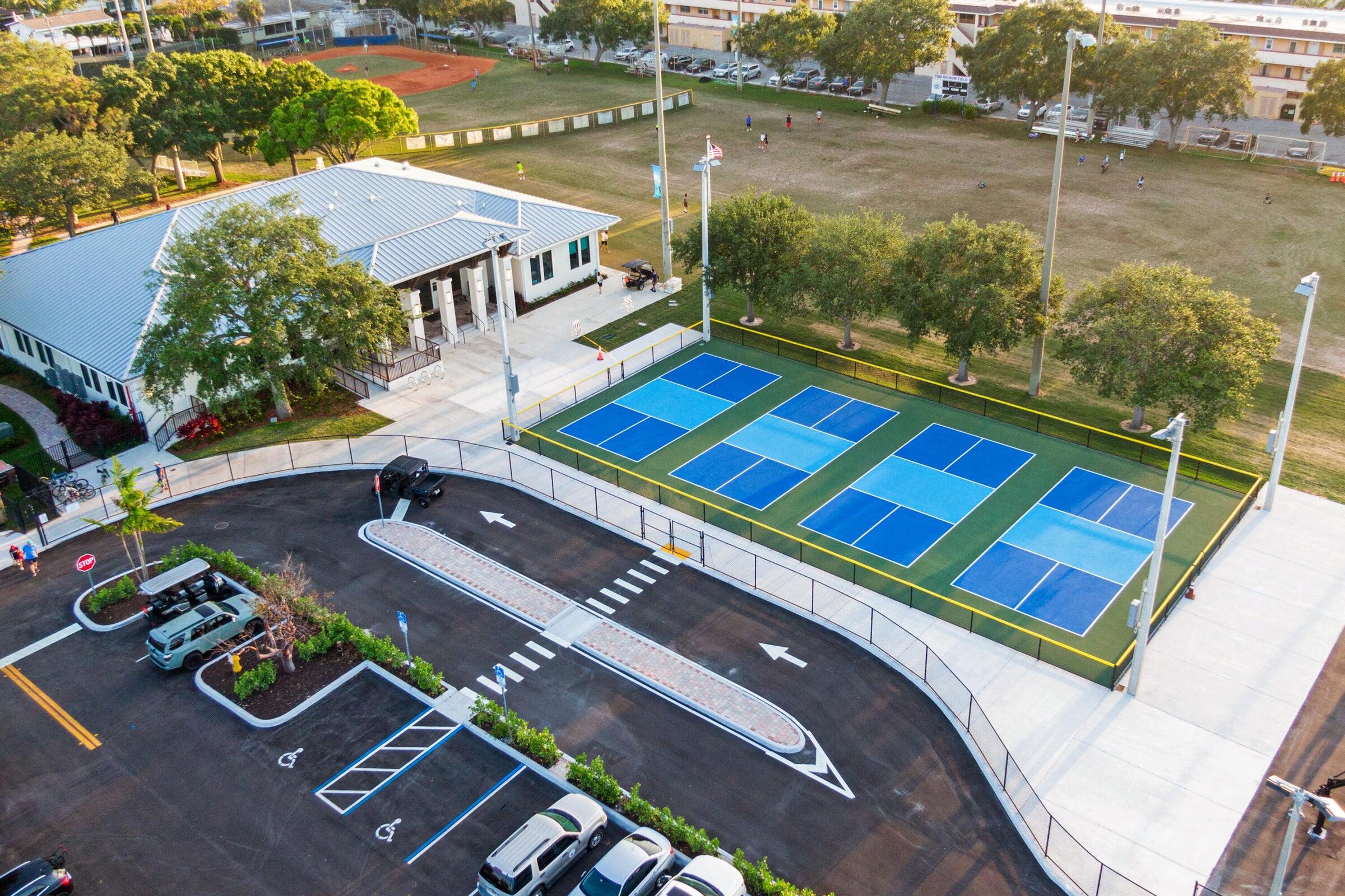 2136 NE 44th Street 4