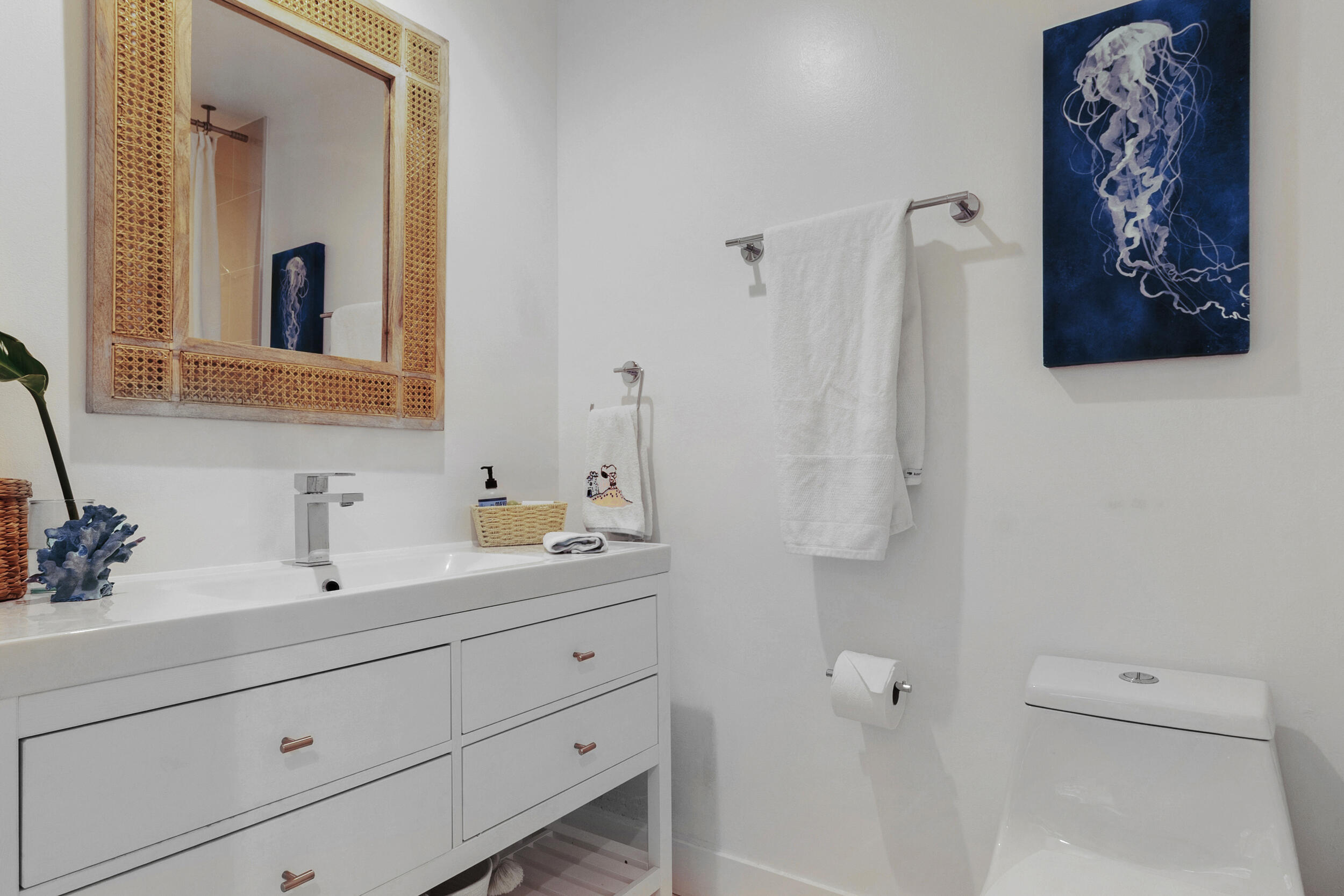 2136 NE 44th Street 4