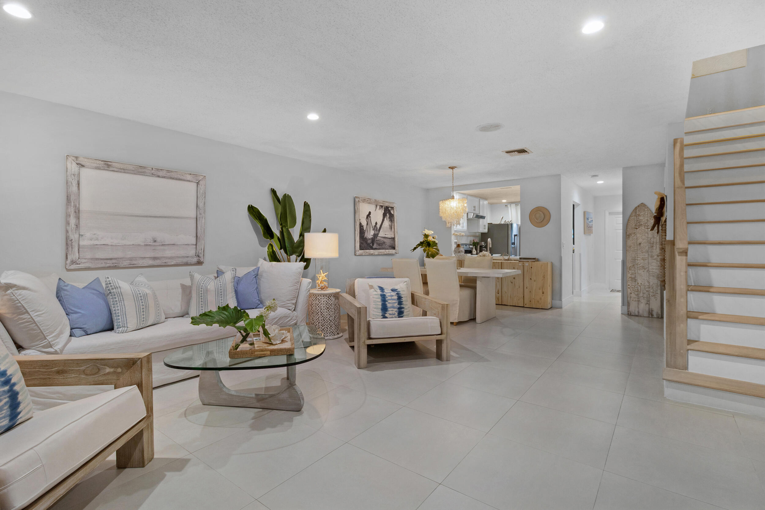 2136 NE 44th Street 4
