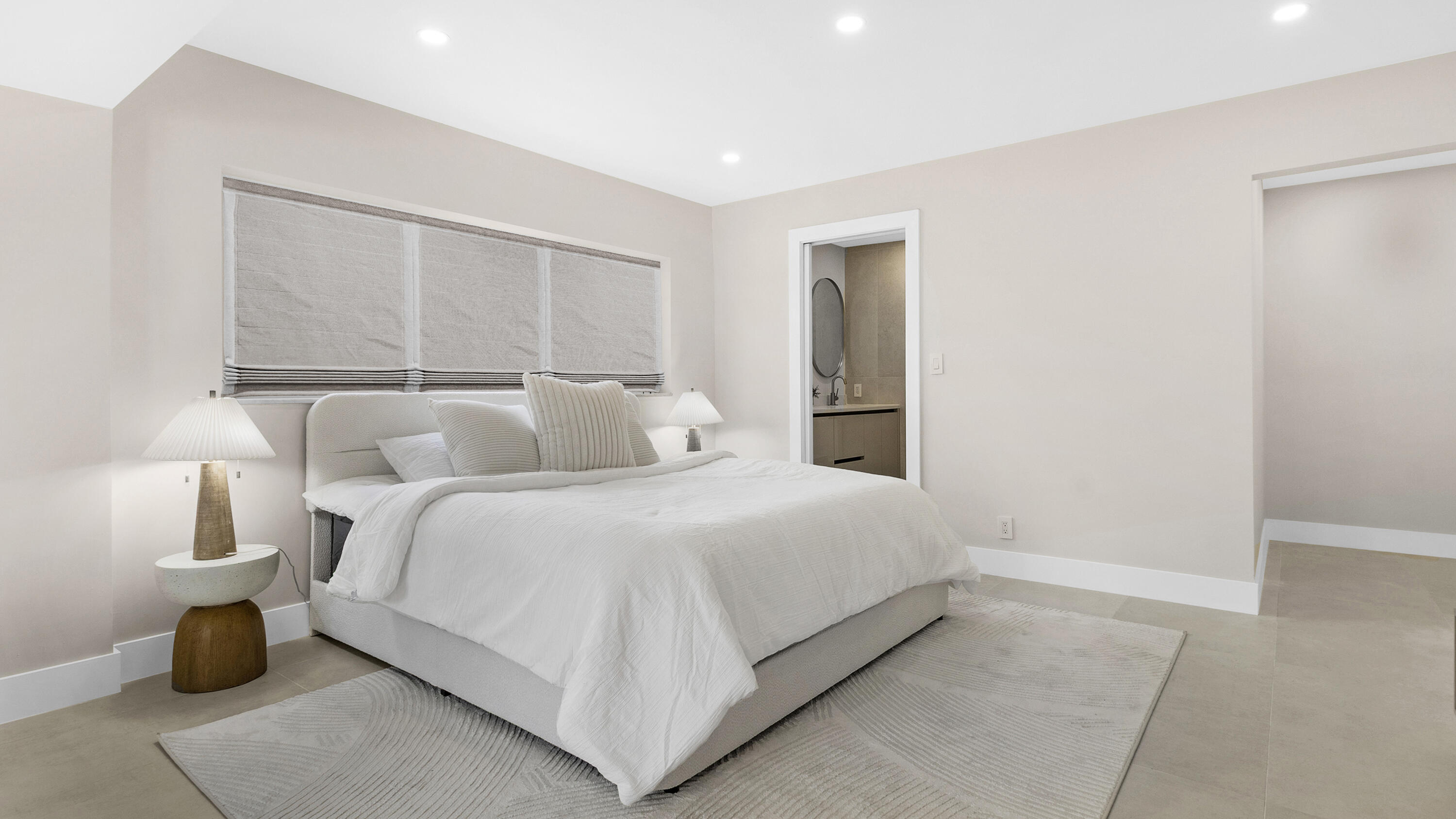 965 SE 10th Court
