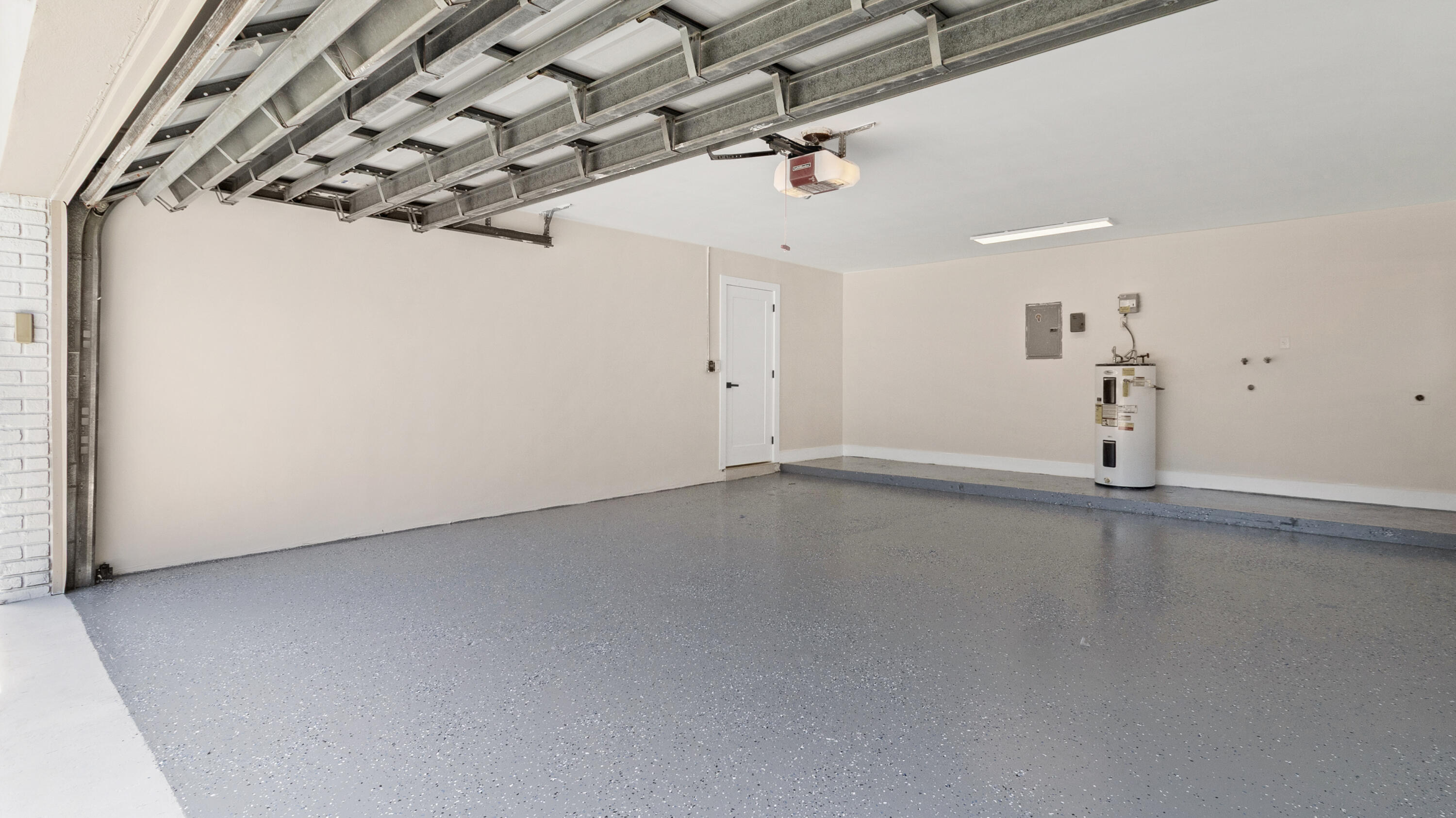 965 SE 10th Court