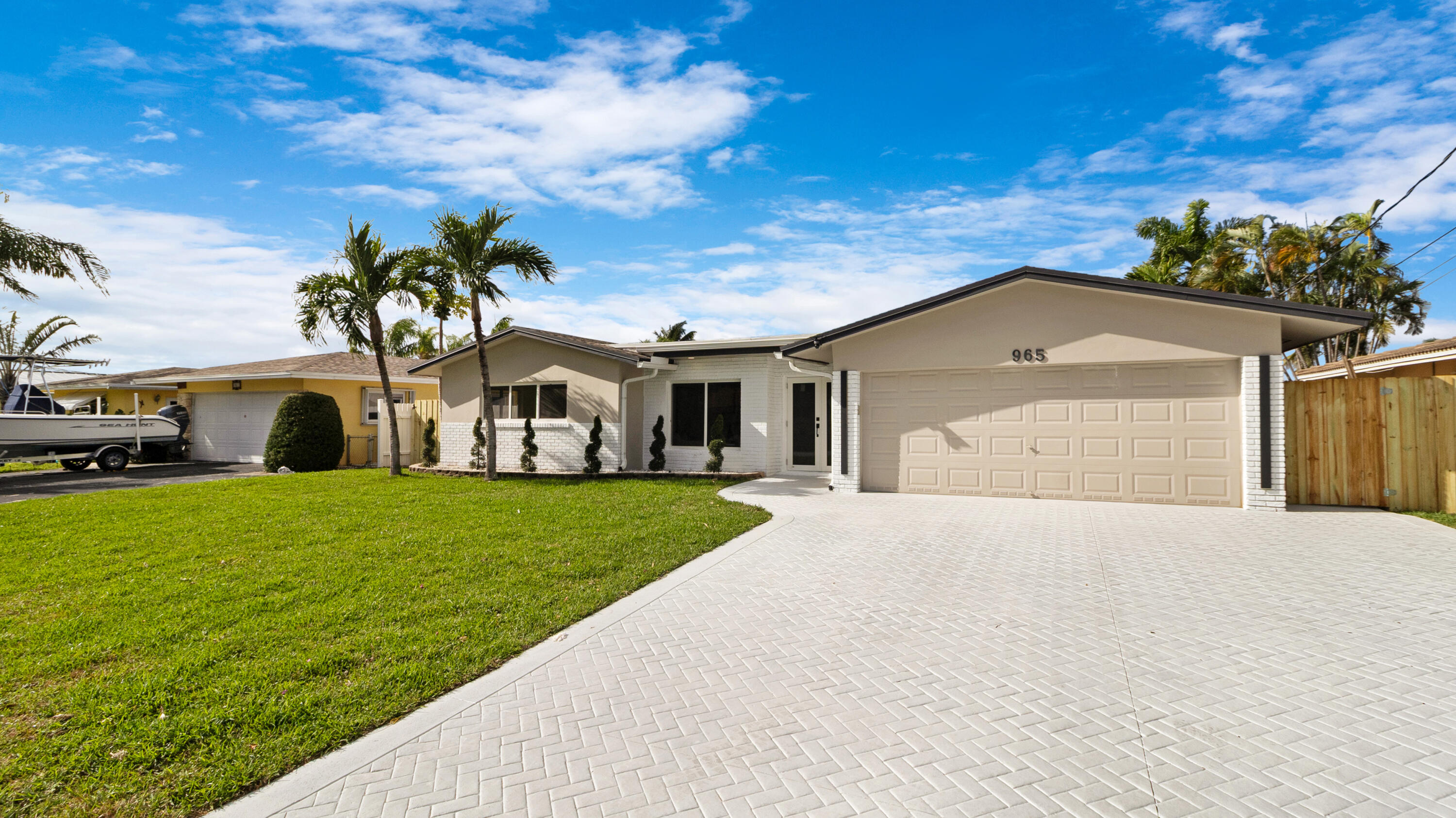 965 SE 10th Court