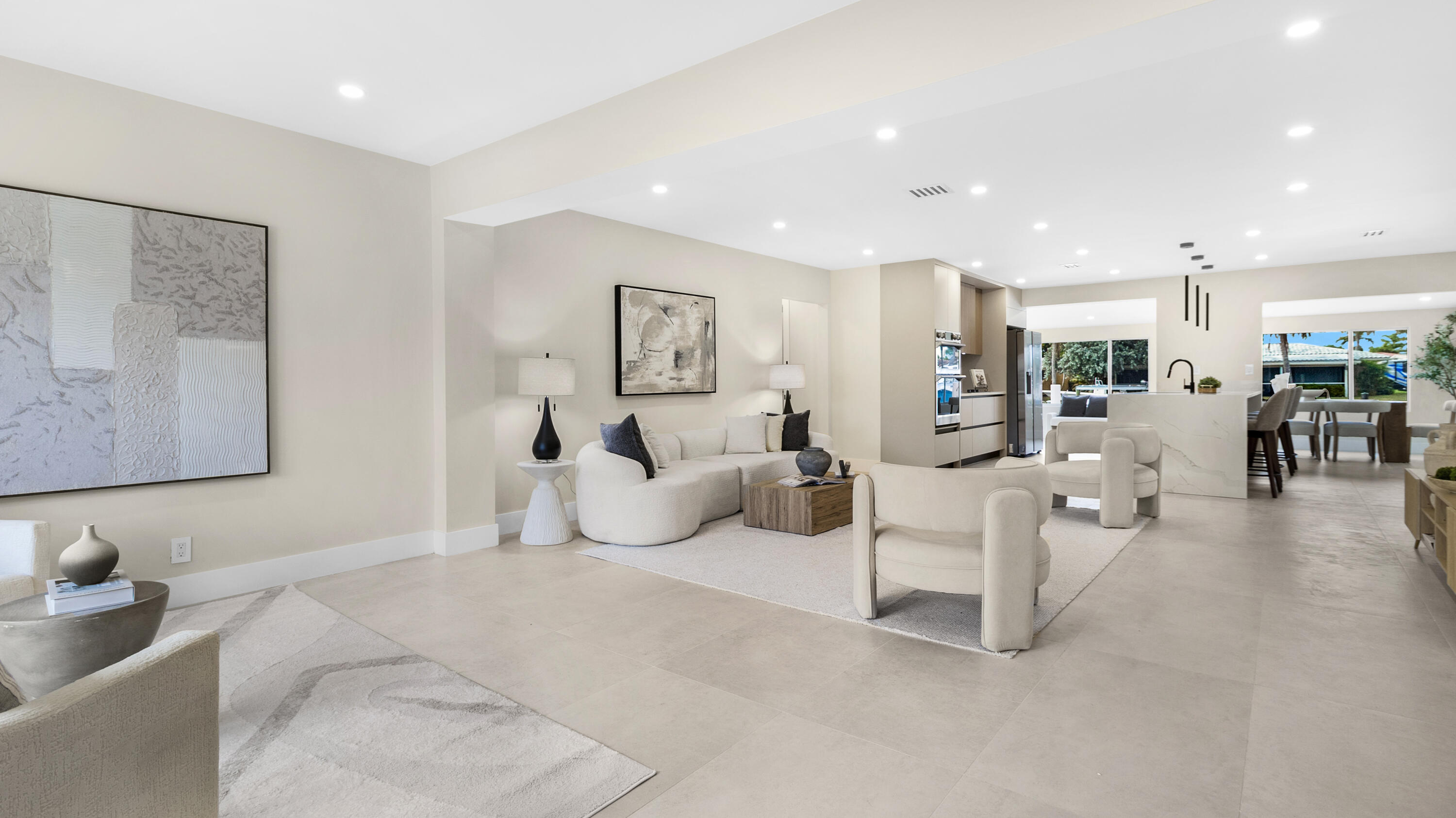 965 SE 10th Court