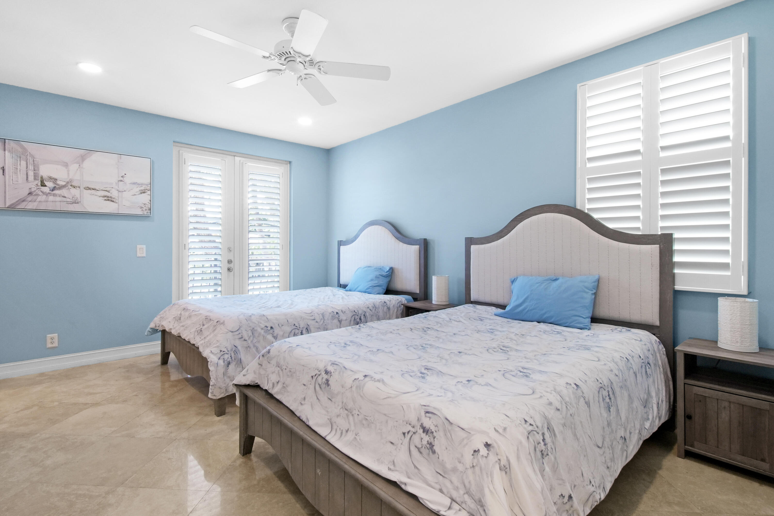 814 N Victoria Park Road