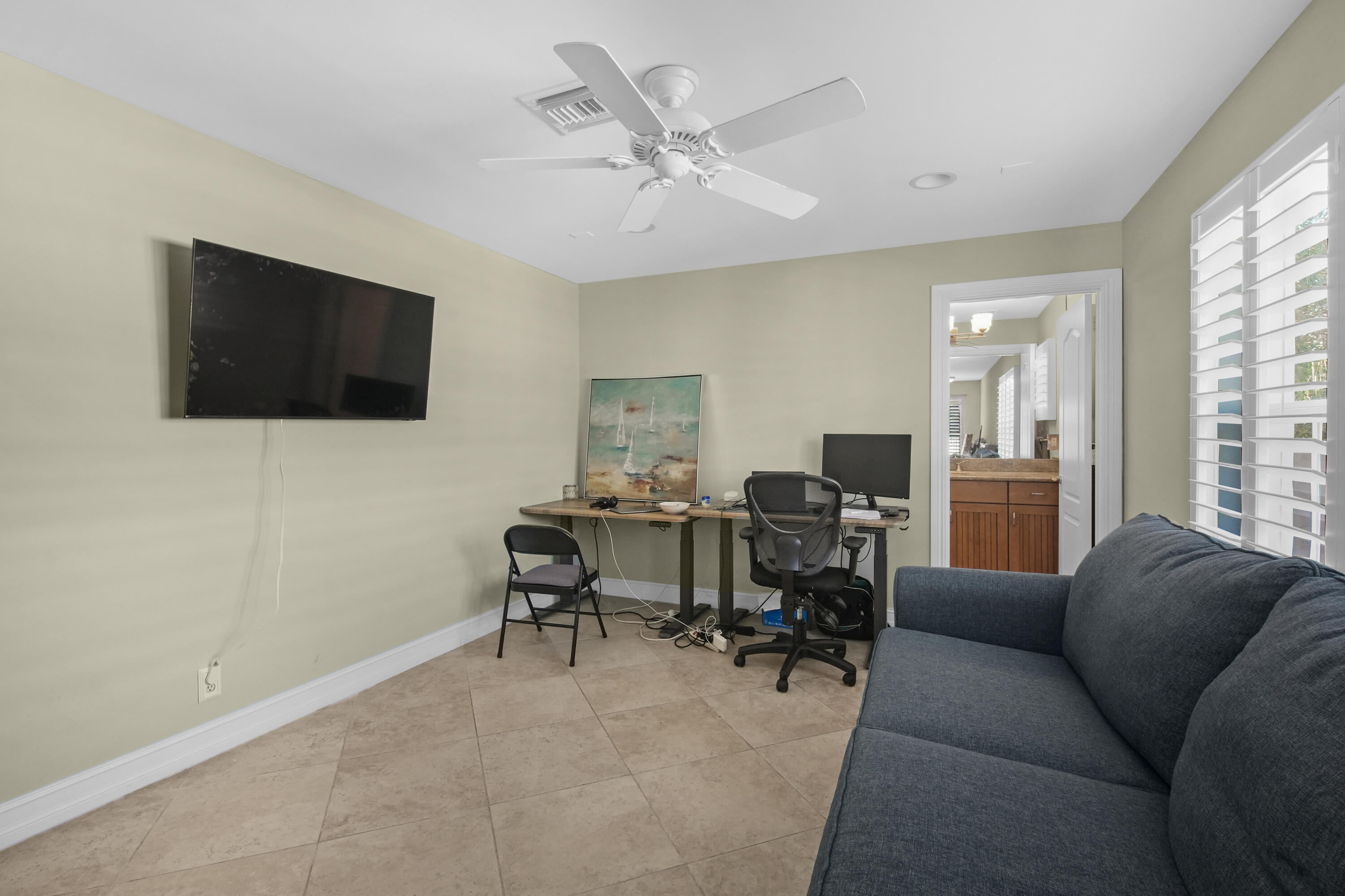 814 N Victoria Park Road