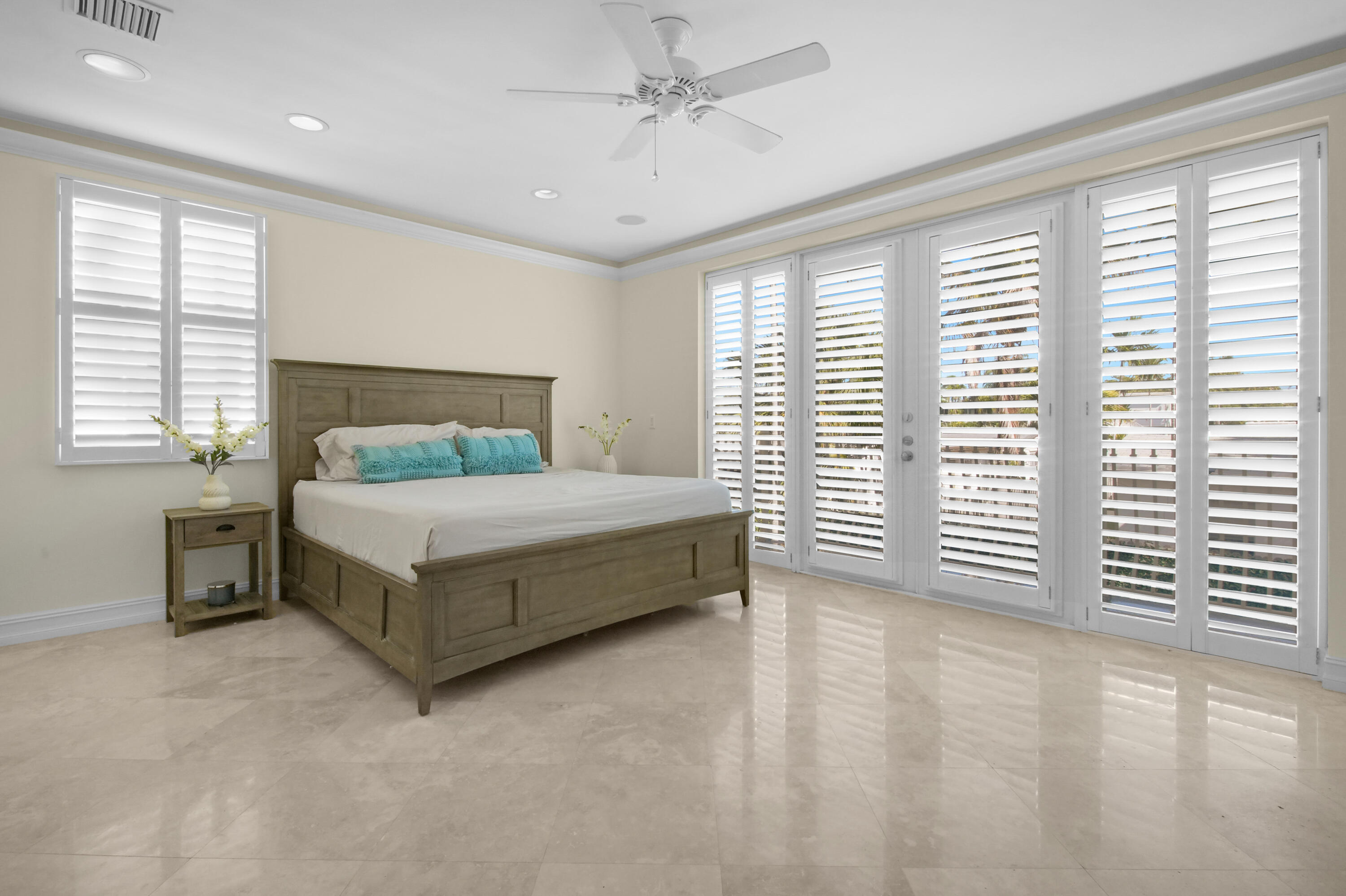 814 N Victoria Park Road