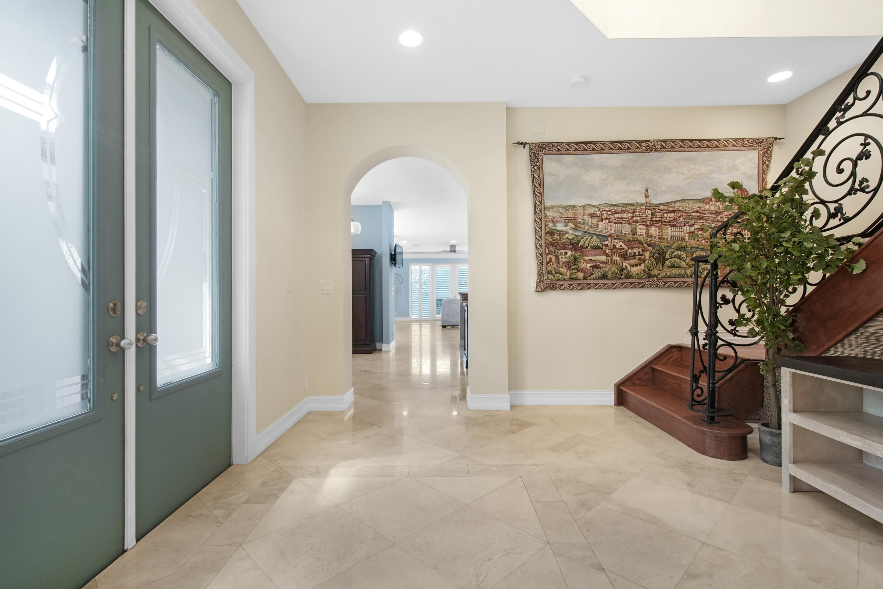 814 N Victoria Park Road