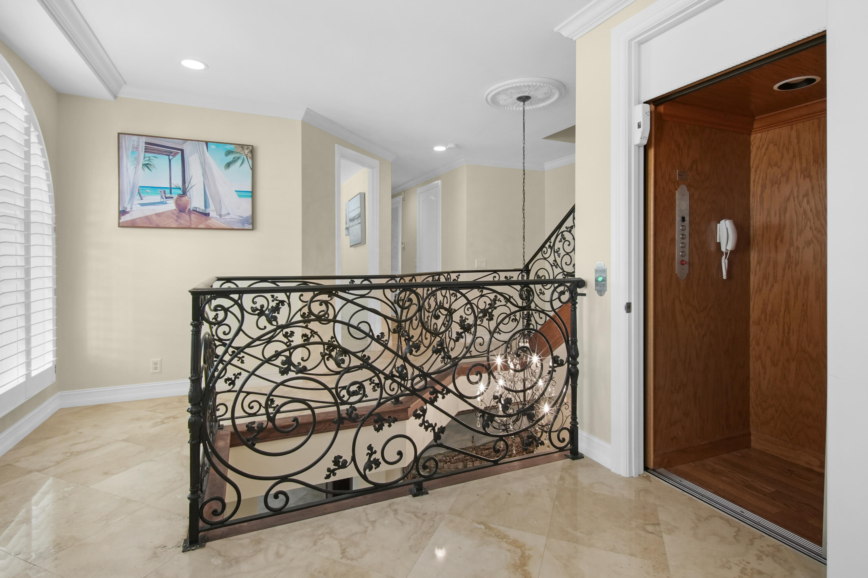 814 N Victoria Park Road