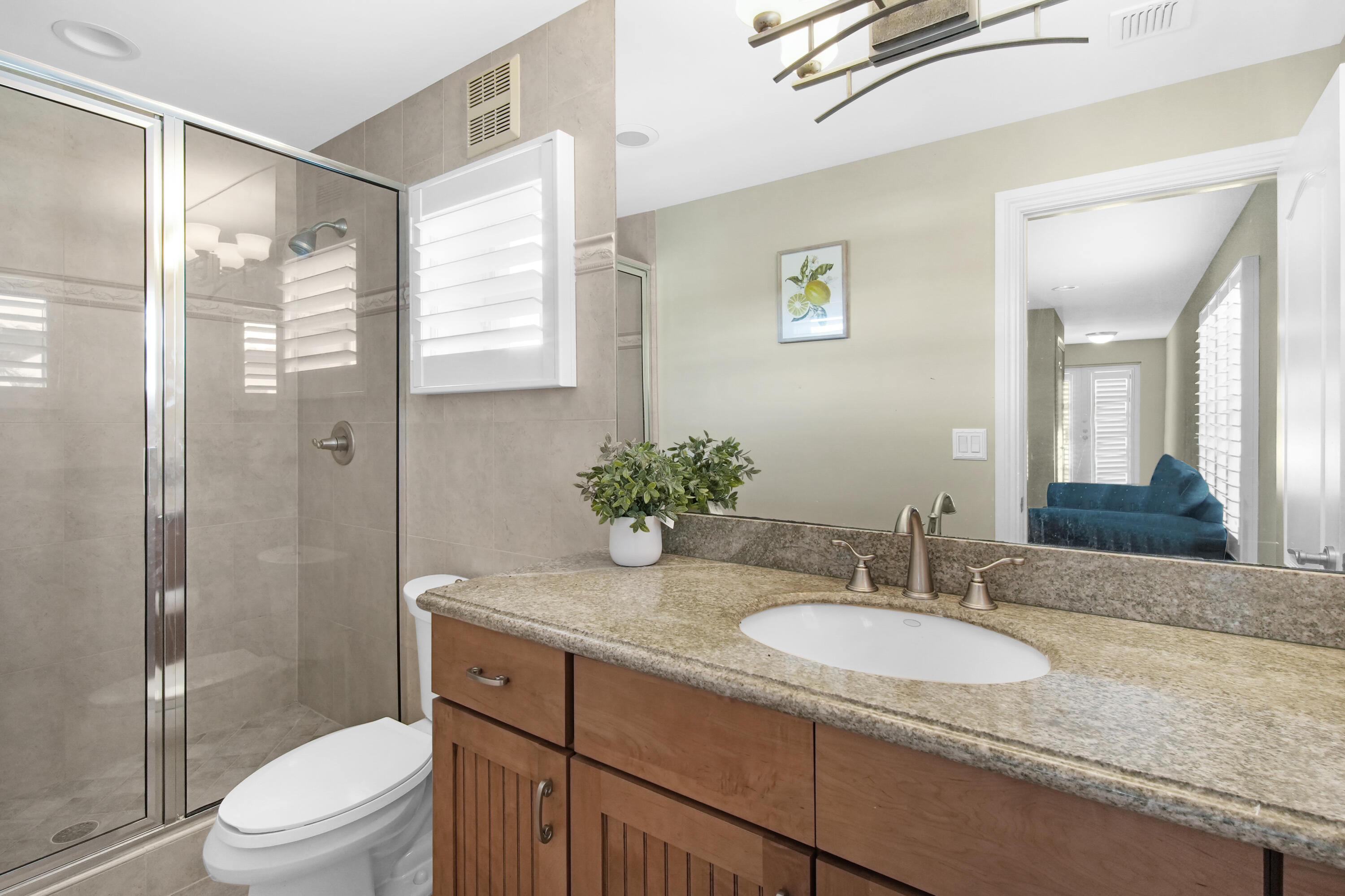 814 N Victoria Park Road