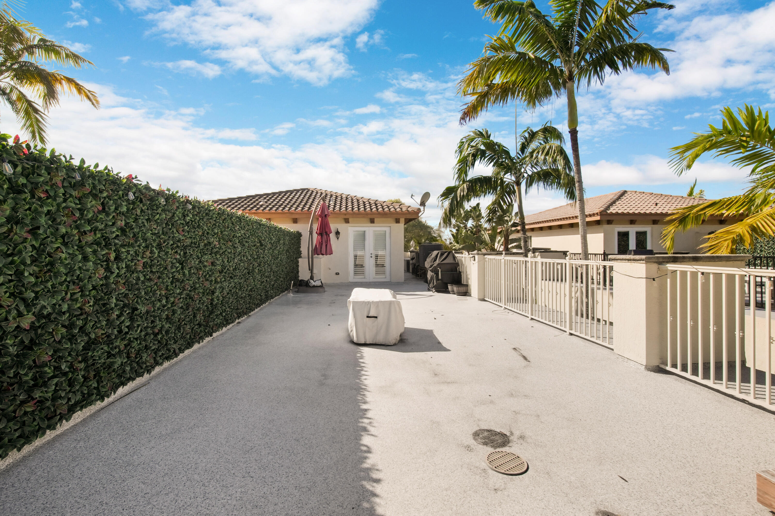 814 N Victoria Park Road