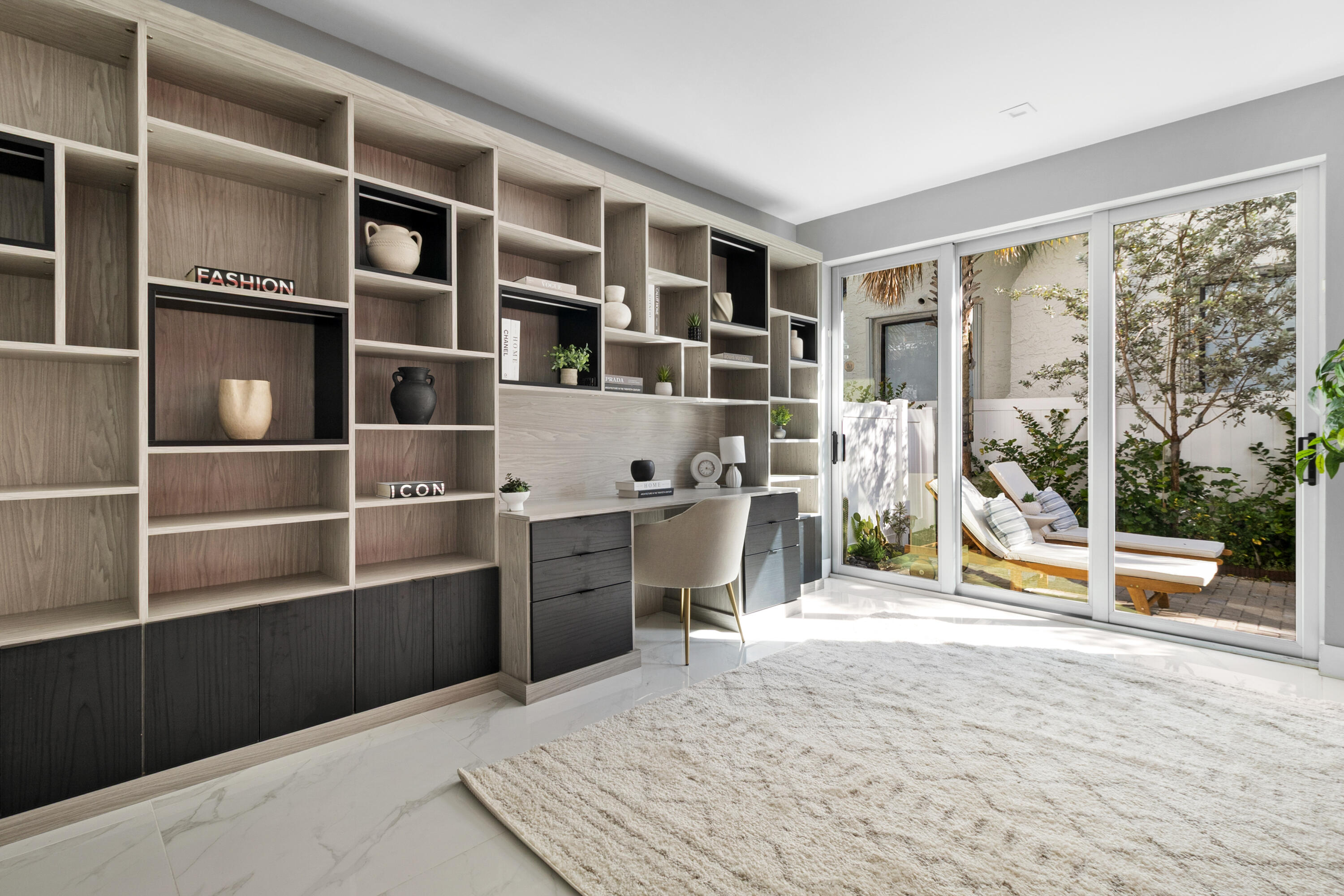 15 SE 11th Avenue