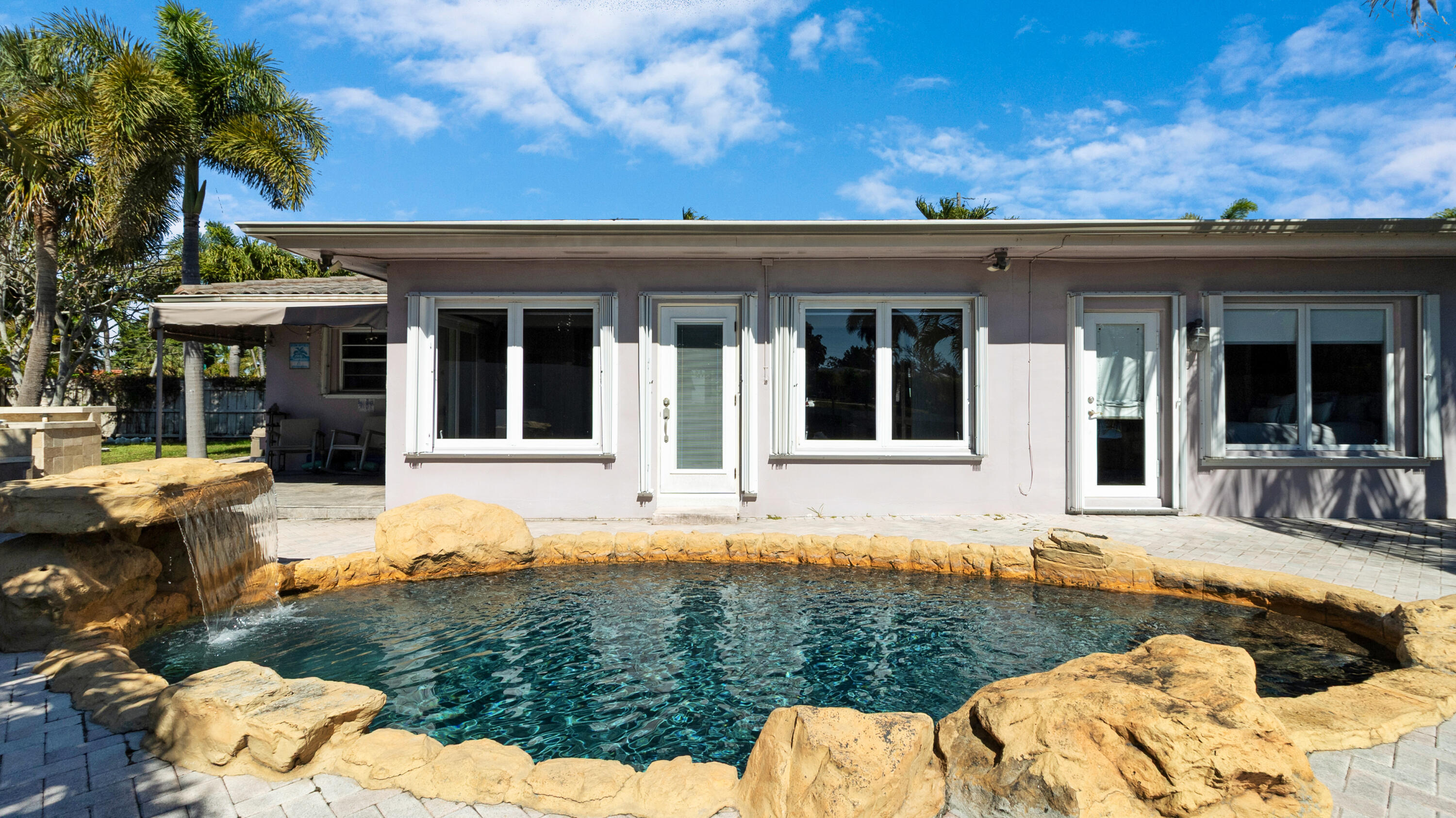 1222 SE 5th Court