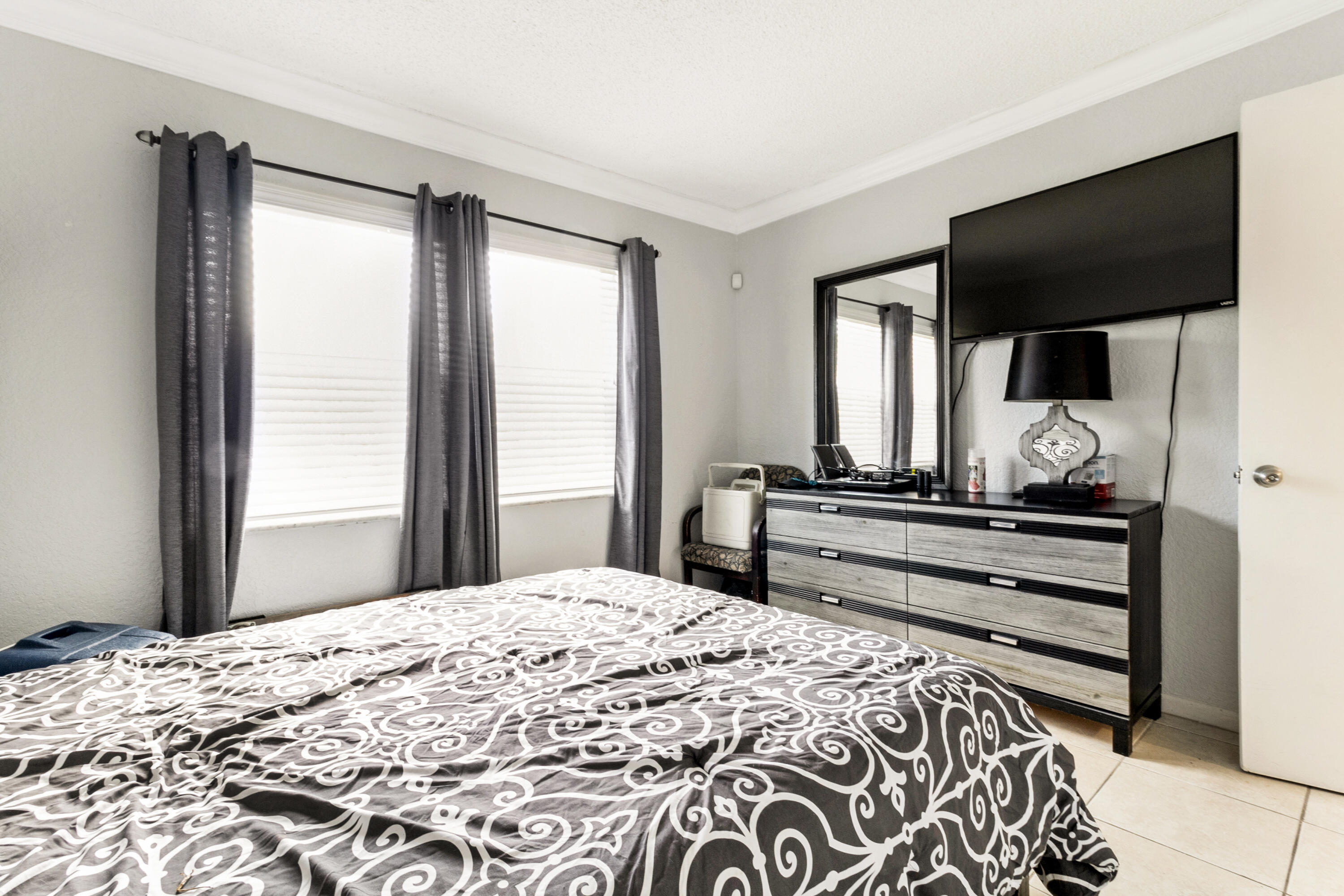 760 SE 2nd Avenue H106