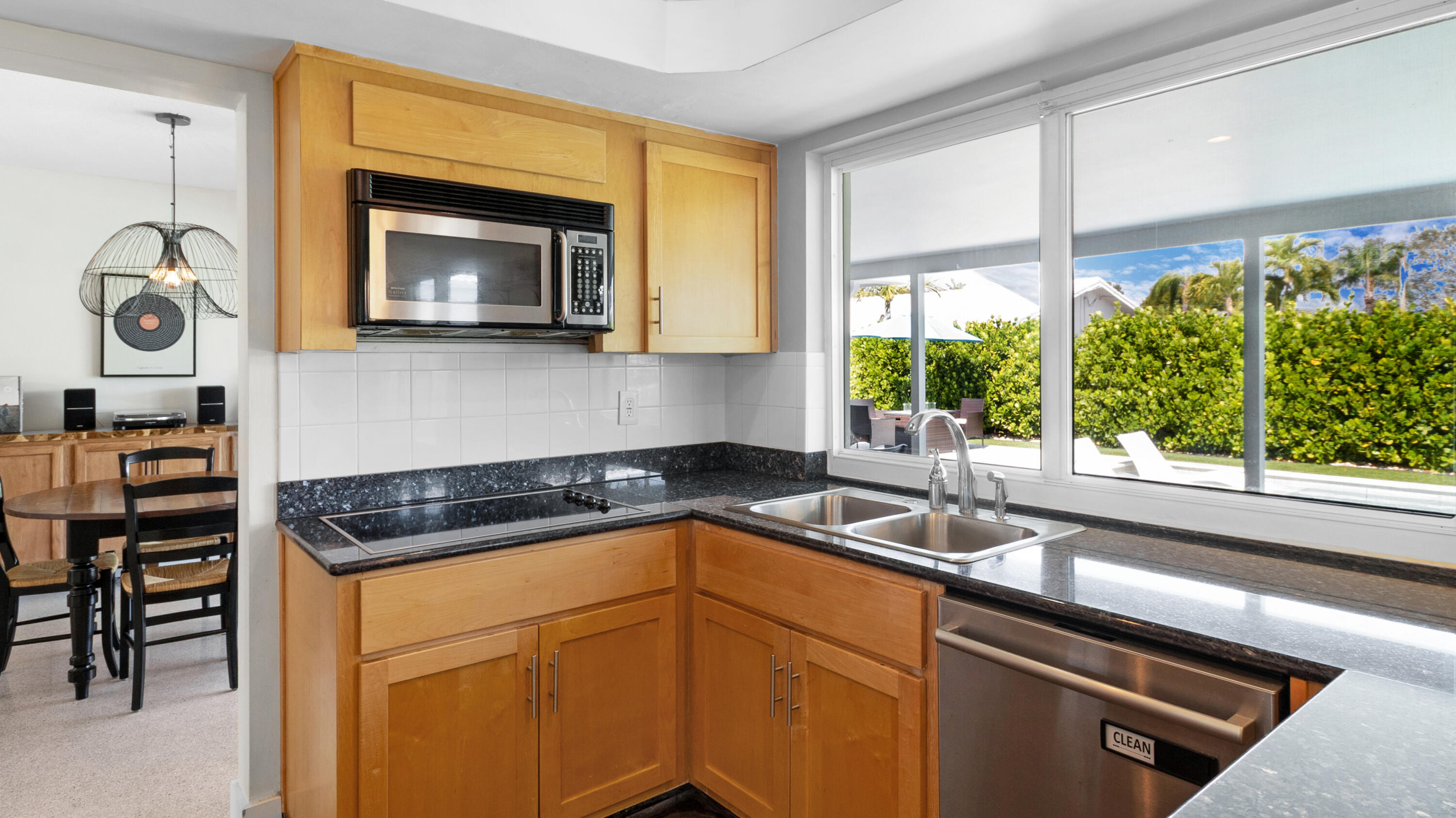 2119 NE 56th Place