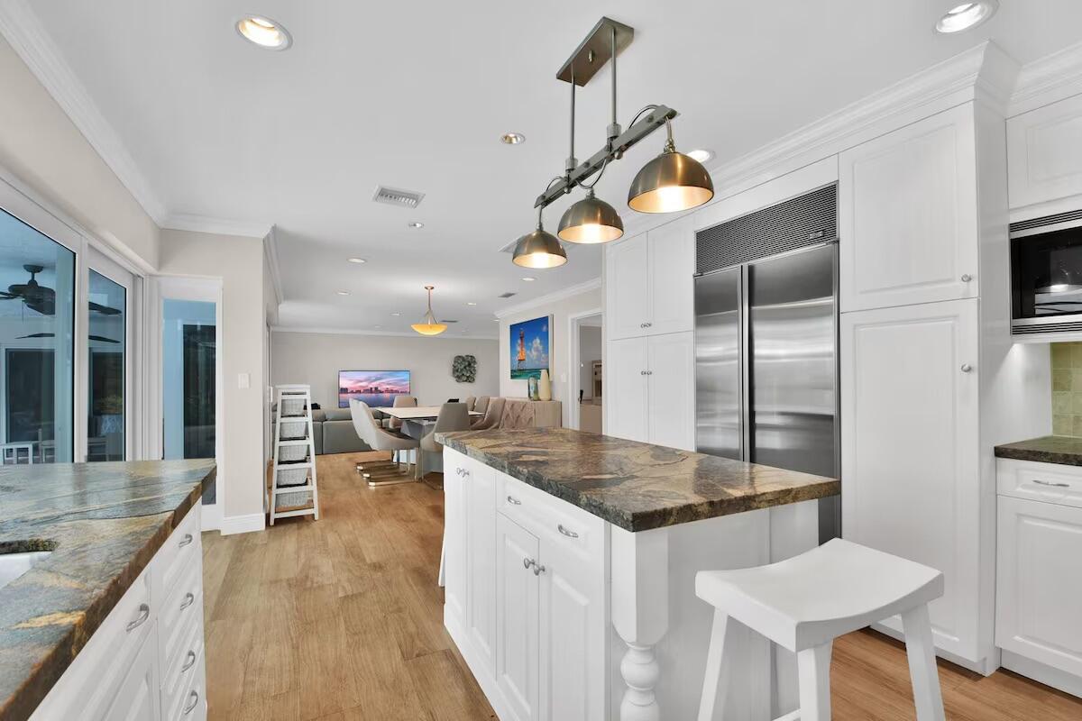 2152 NE 63rd Court