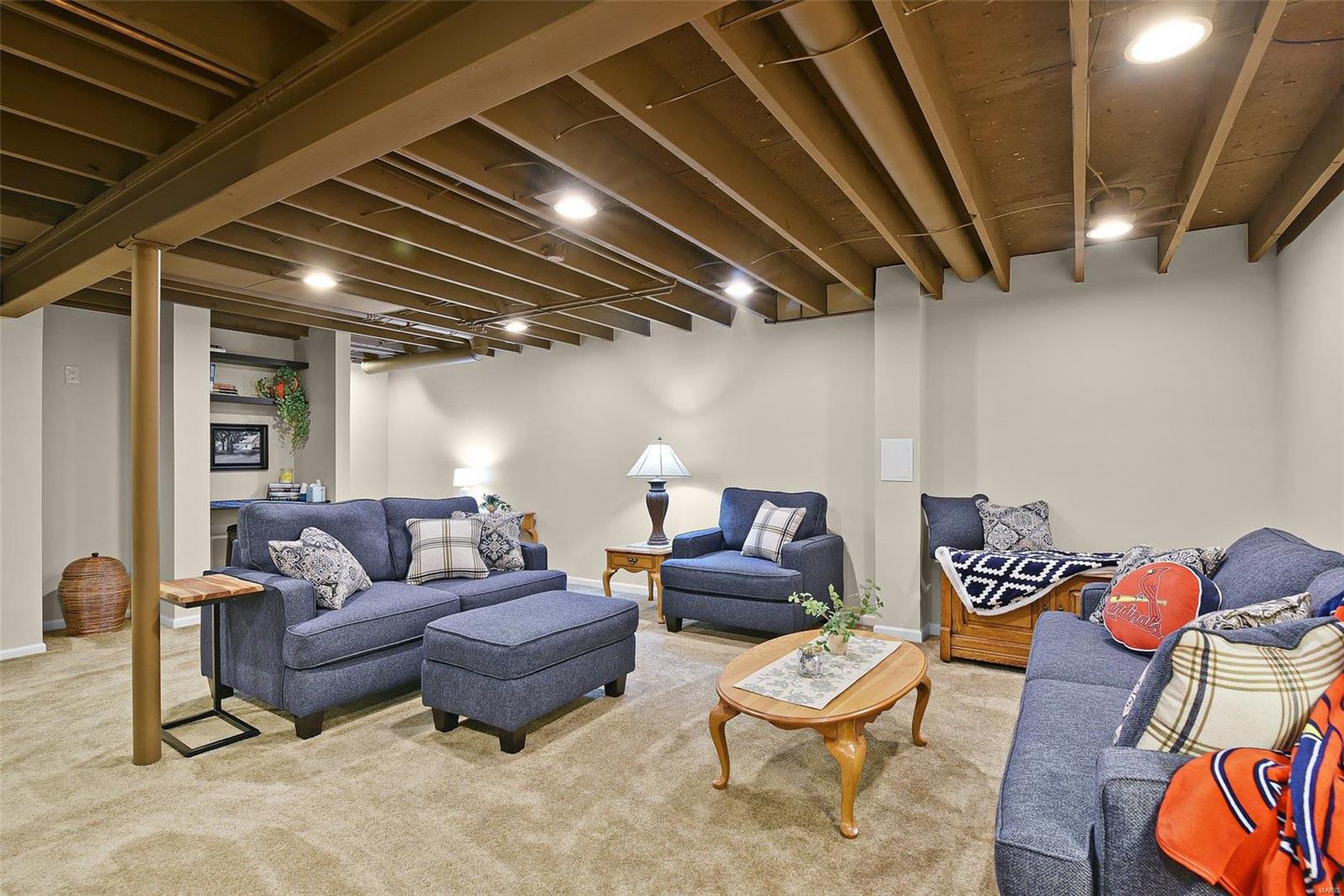 949 Rolling Thunder Drive