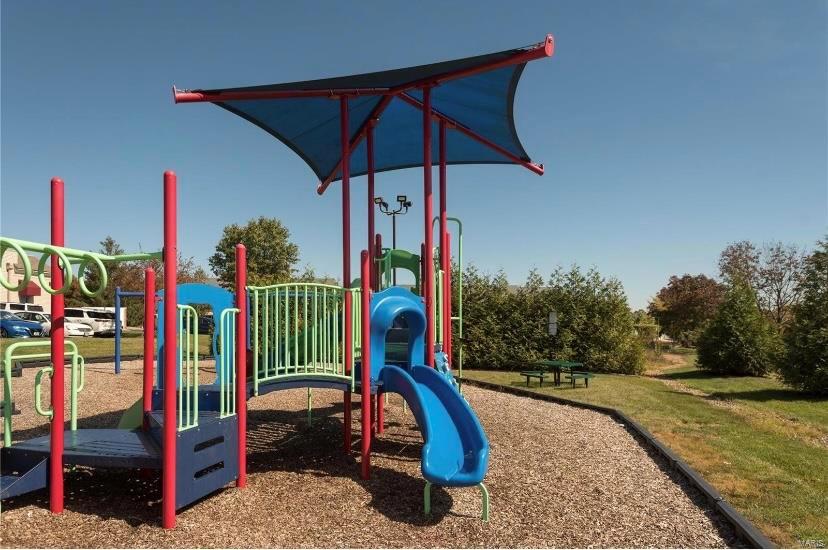 949 Rolling Thunder Drive