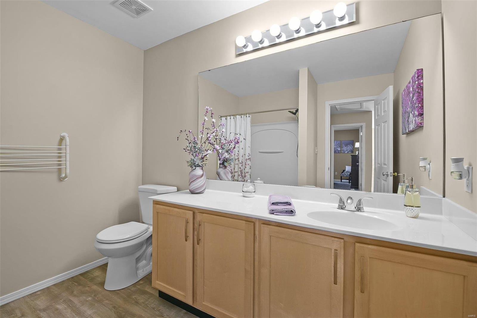 949 Rolling Thunder Drive