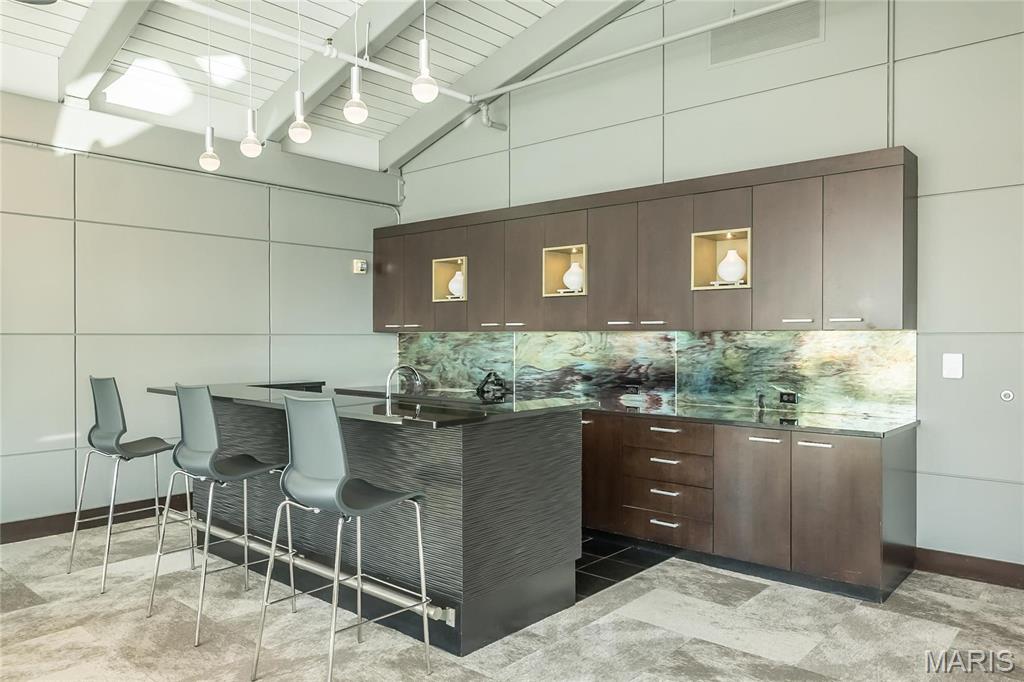 8025 Maryland Avenue Unit: 5G