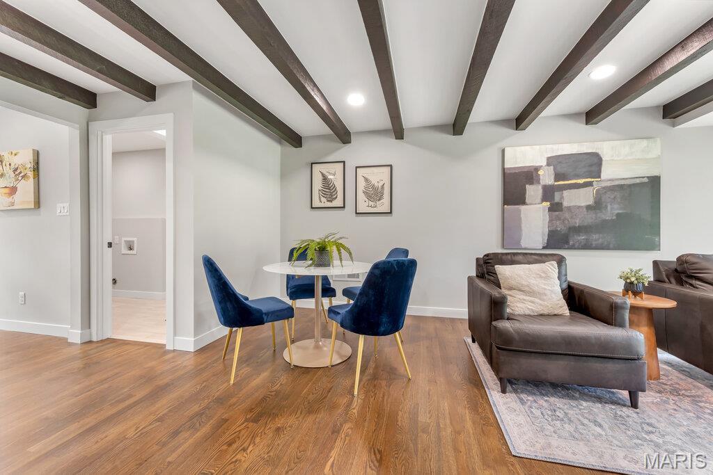 6 Cedar Crest