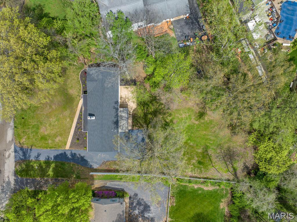 6 Cedar Crest