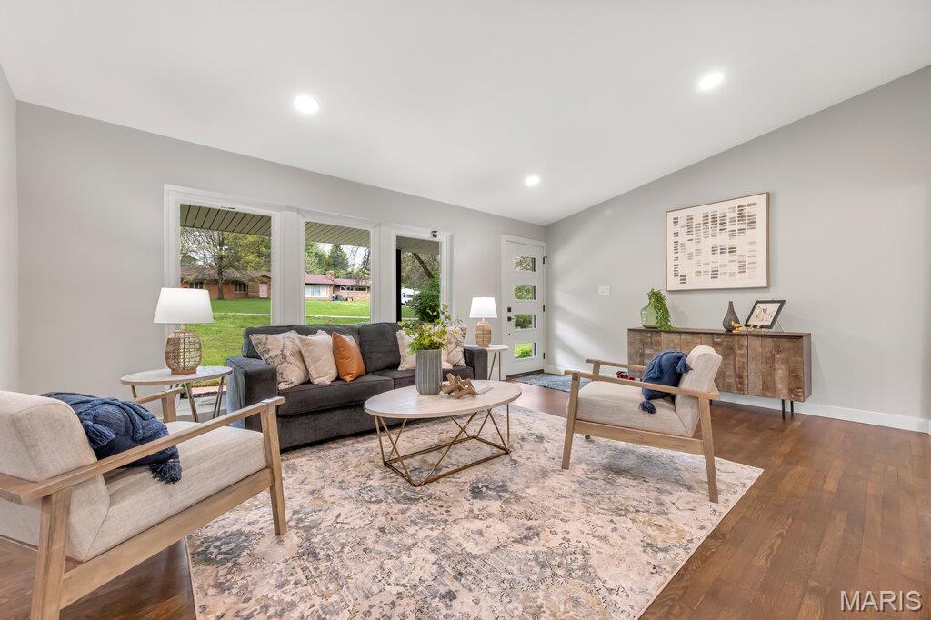6 Cedar Crest