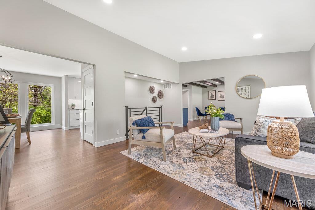 6 Cedar Crest