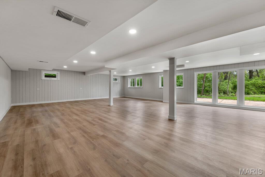 6 Cedar Crest