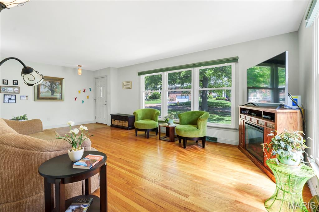536 Villa Gardens Drive