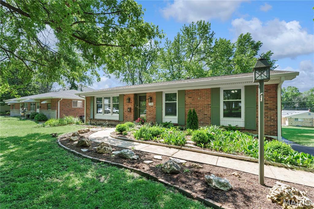 536 Villa Gardens Drive
