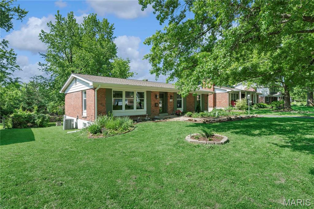 536 Villa Gardens Drive