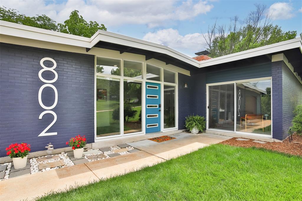 802 Cheviot Court