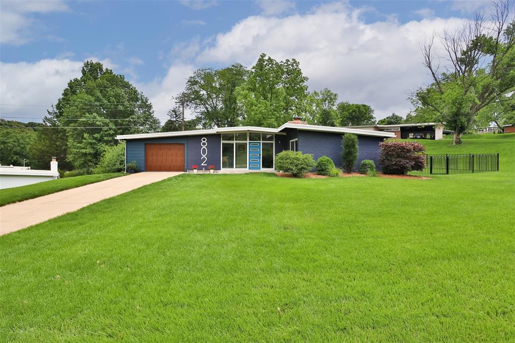 802 Cheviot Court