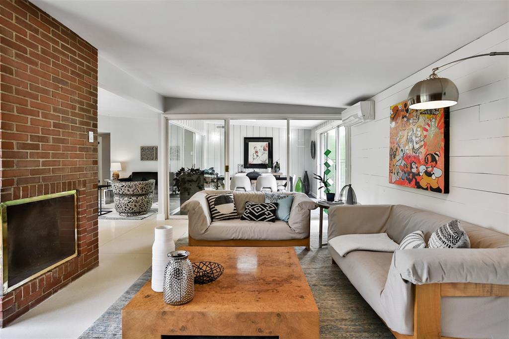 802 Cheviot Court