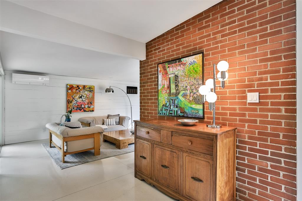 802 Cheviot Court