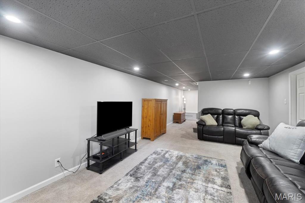 33 Newberry Drive
