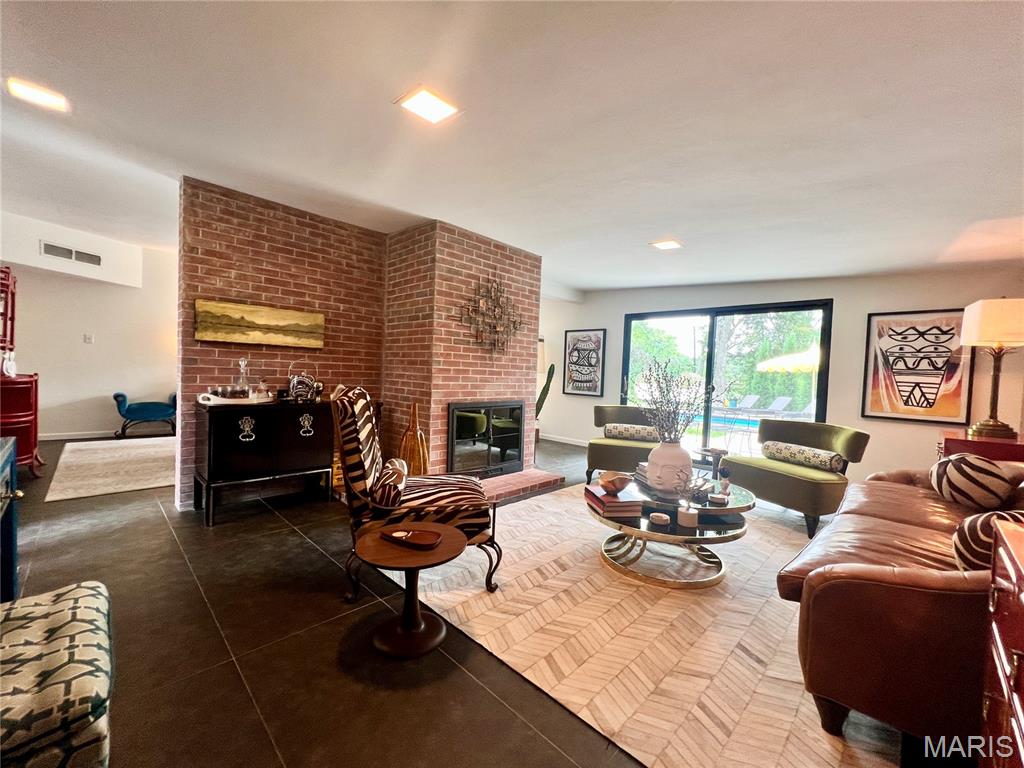 2401 Saint Giles Road