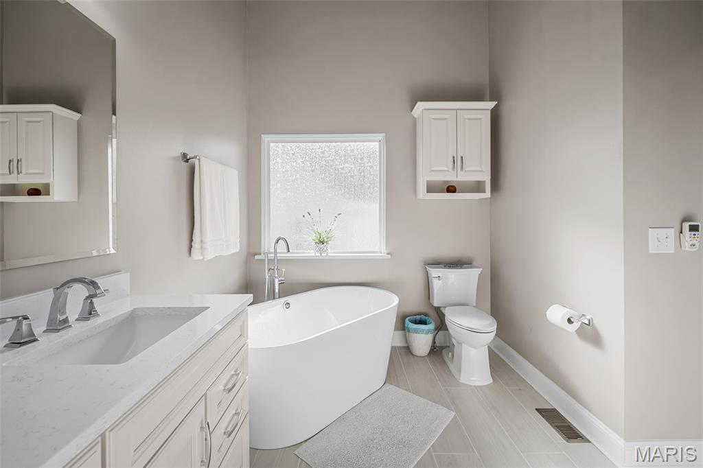 1544 Ridgepointe Place Drive Unit: 174