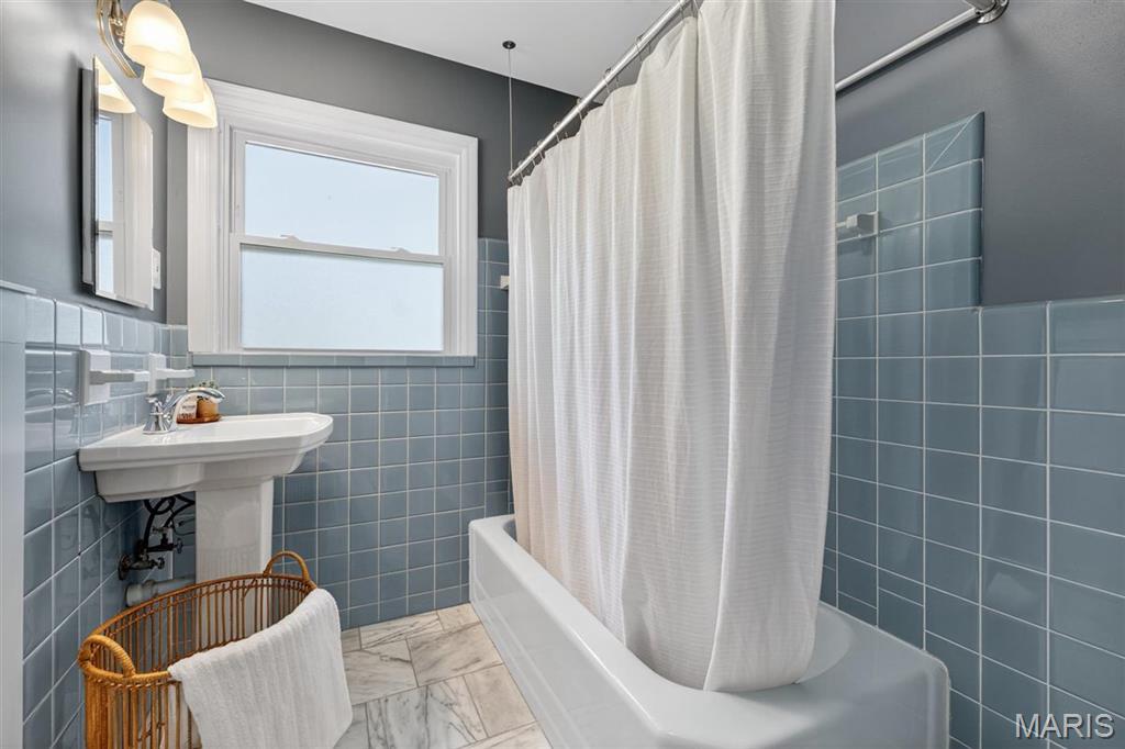 132 Sylvester Avenue