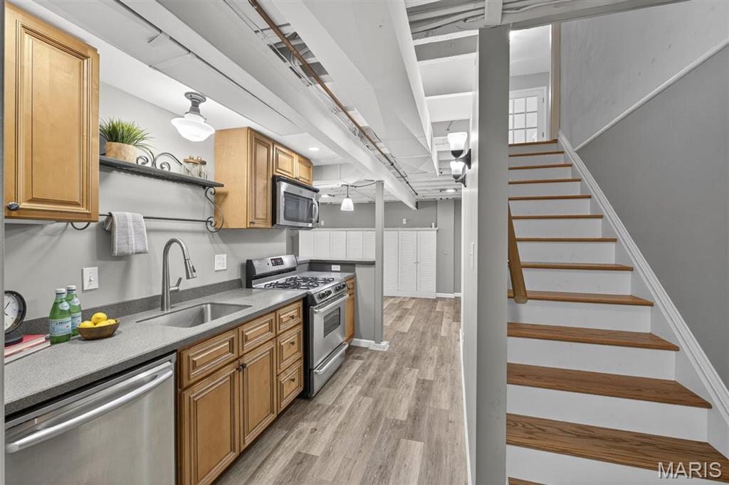 132 Sylvester Avenue