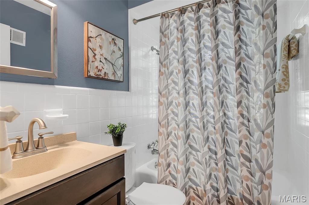 1112 Des Peres Avenue