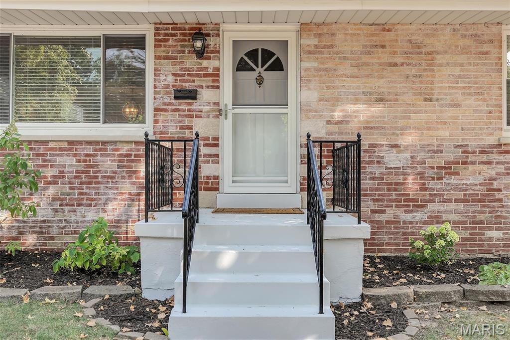 1112 Des Peres Avenue